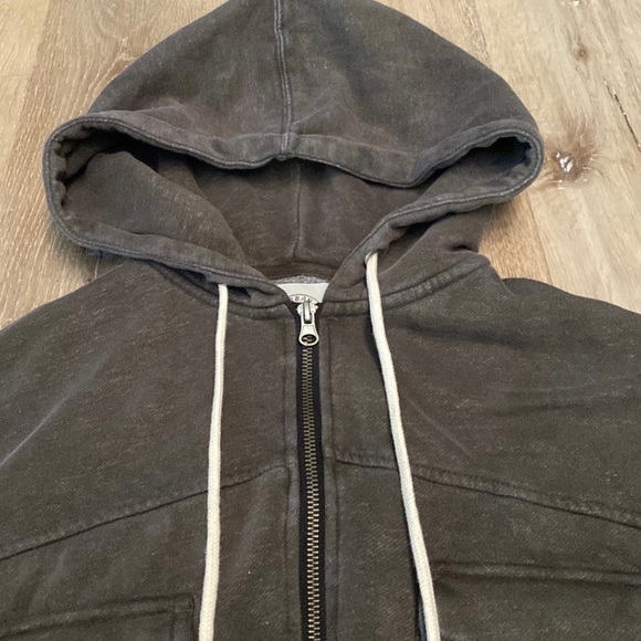 Urban outfitters yogi cropped hoodie NWT Small - Picture 8 of 8